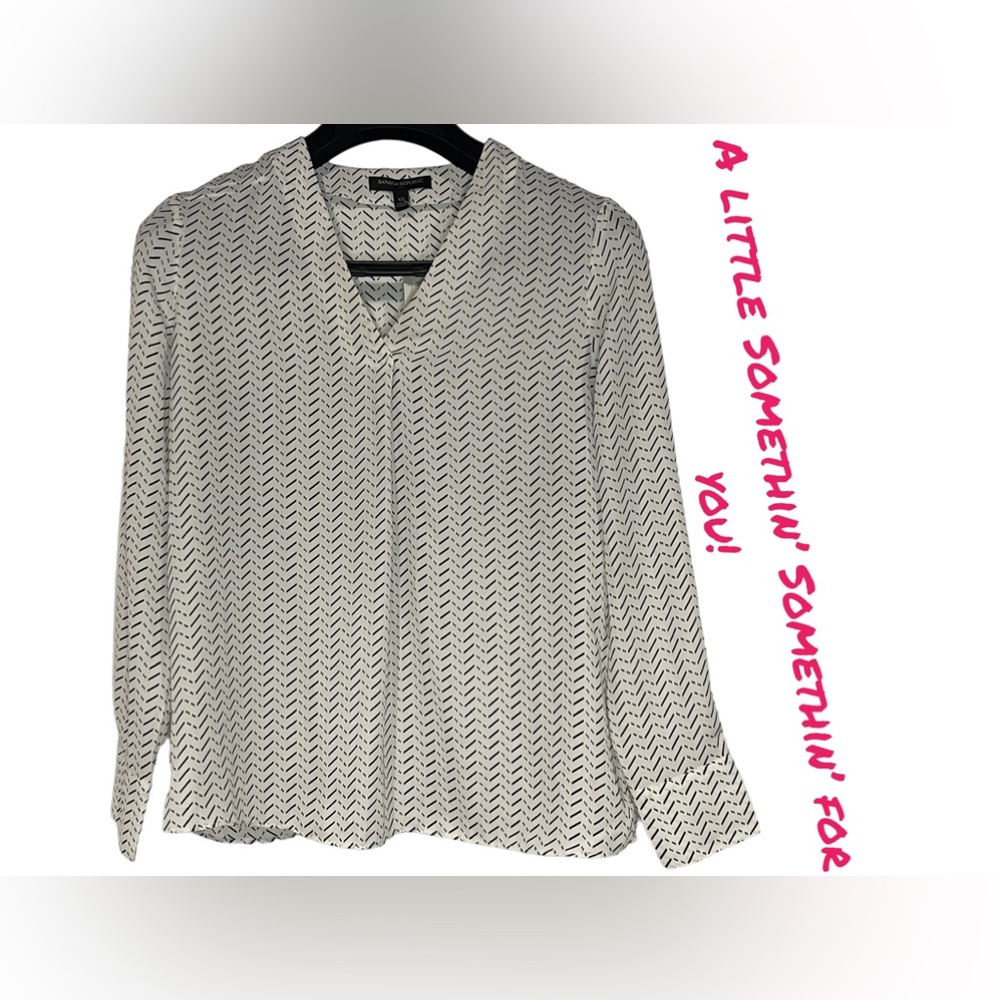 NWT Women’s Banana Republic Blouse- Blk & white- size XS